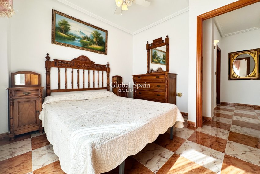 Wederverkoop - HUIS -
ORIHUELA COSTA - Costa Blanca