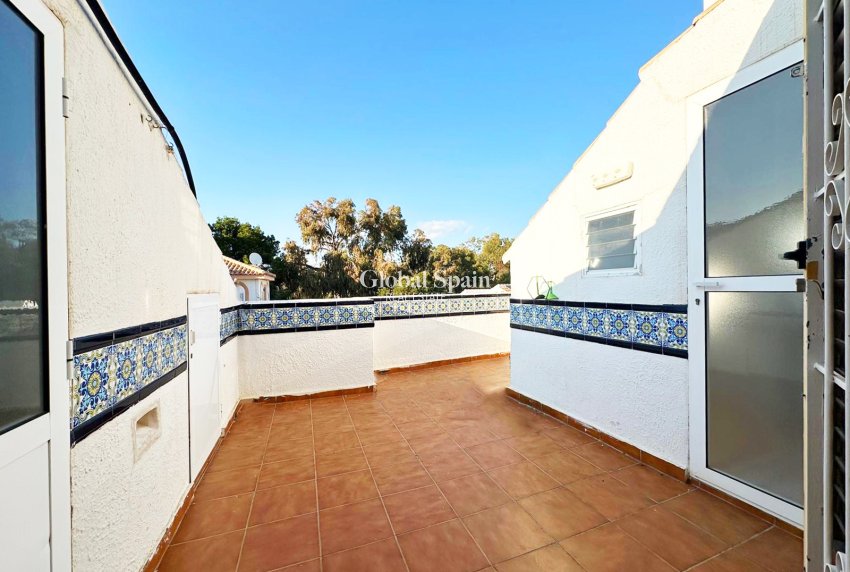 Wederverkoop - HUIS -
ORIHUELA COSTA - Costa Blanca