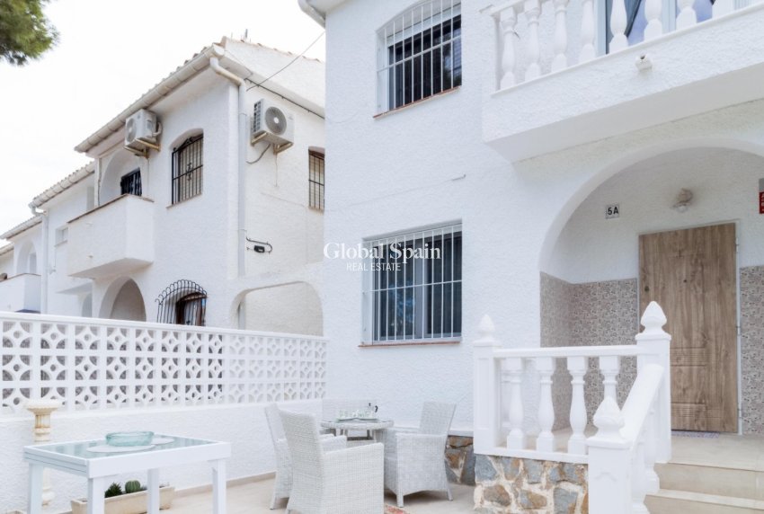Wederverkoop - HUIS -
ORIHUELA COSTA - Costa Blanca