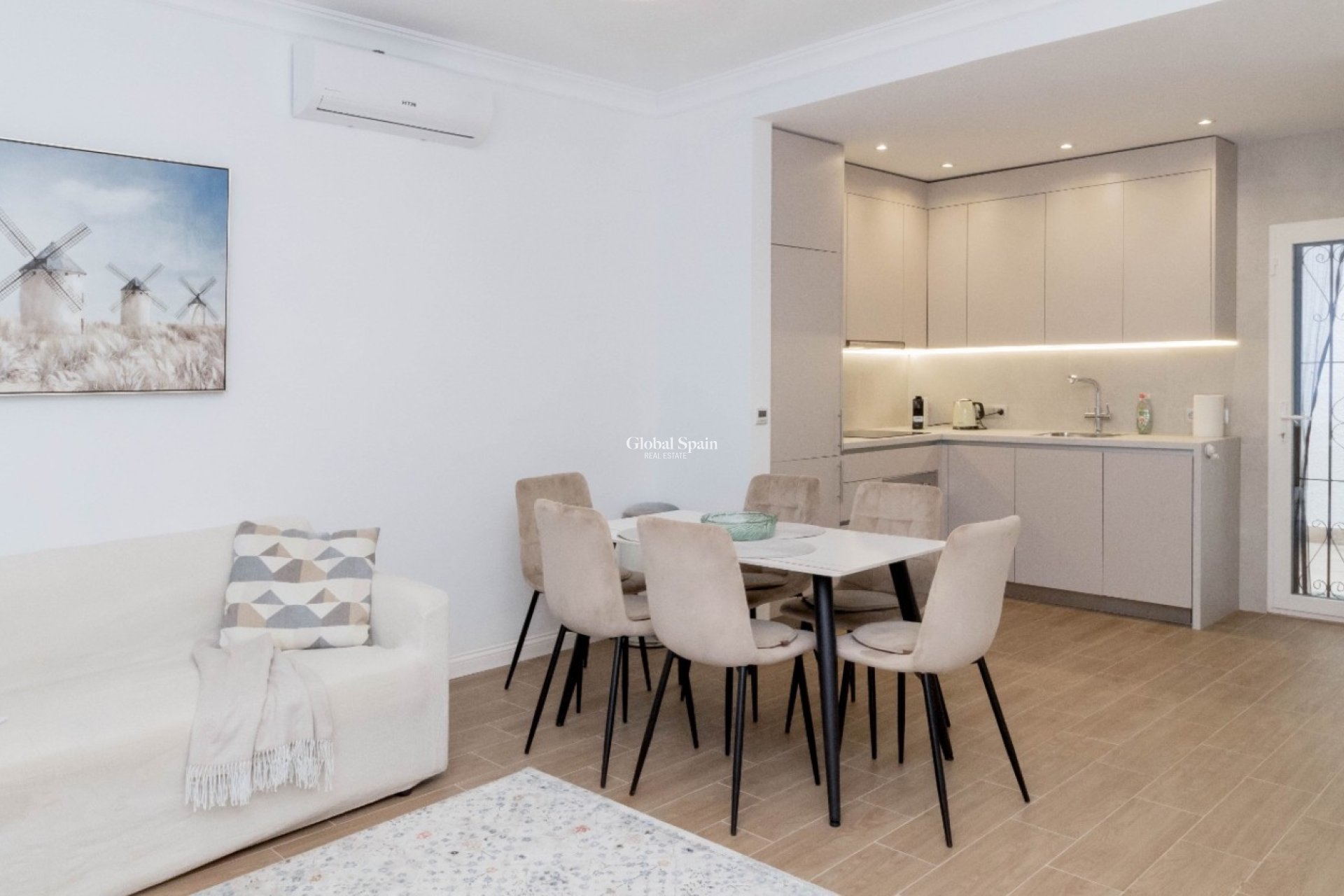 Wederverkoop - HUIS -
ORIHUELA COSTA - Costa Blanca