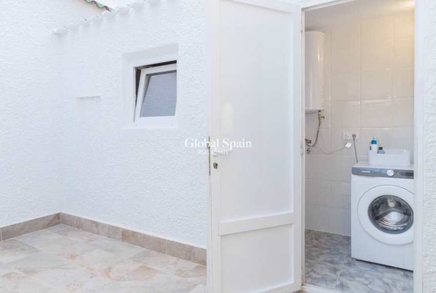 Wederverkoop - HUIS -
ORIHUELA COSTA - Costa Blanca