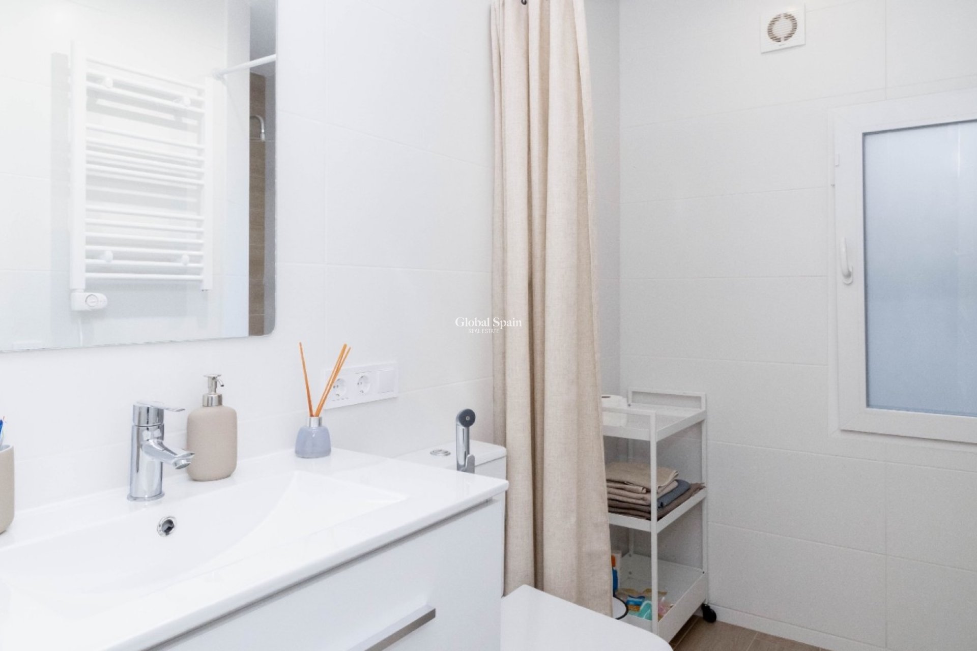 Wederverkoop - HUIS -
ORIHUELA COSTA - Costa Blanca