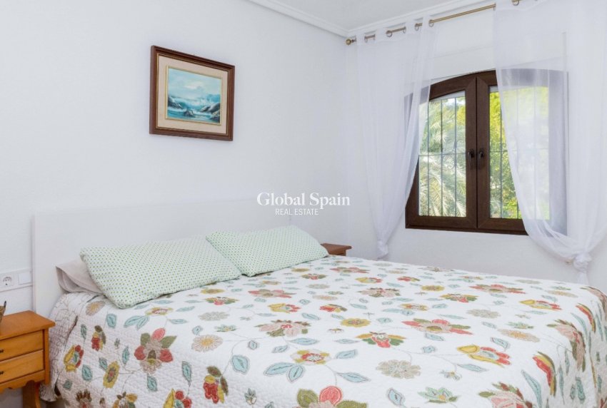 Wederverkoop - HUIS -
ORIHUELA COSTA - Costa Blanca