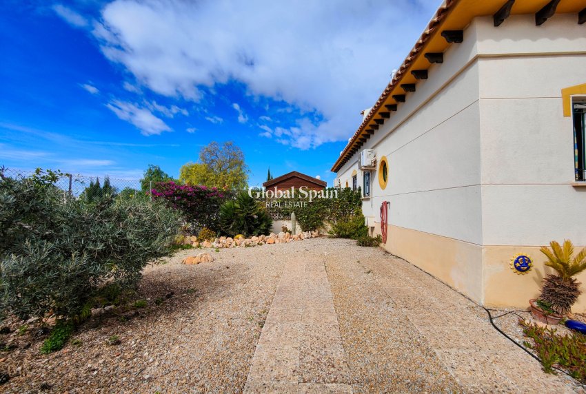 Wederverkoop - HUIS -
ORIHUELA COSTA - Costa Blanca