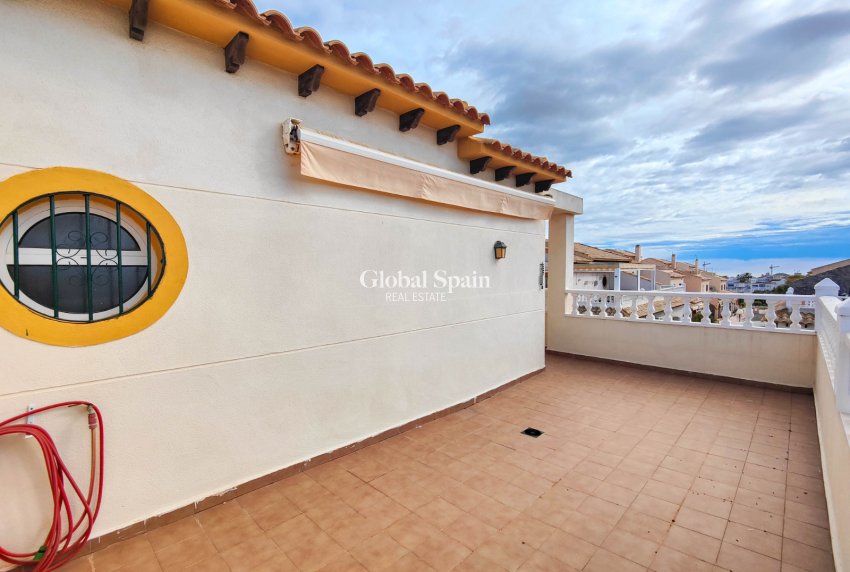 Wederverkoop - HUIS -
ORIHUELA COSTA - Costa Blanca