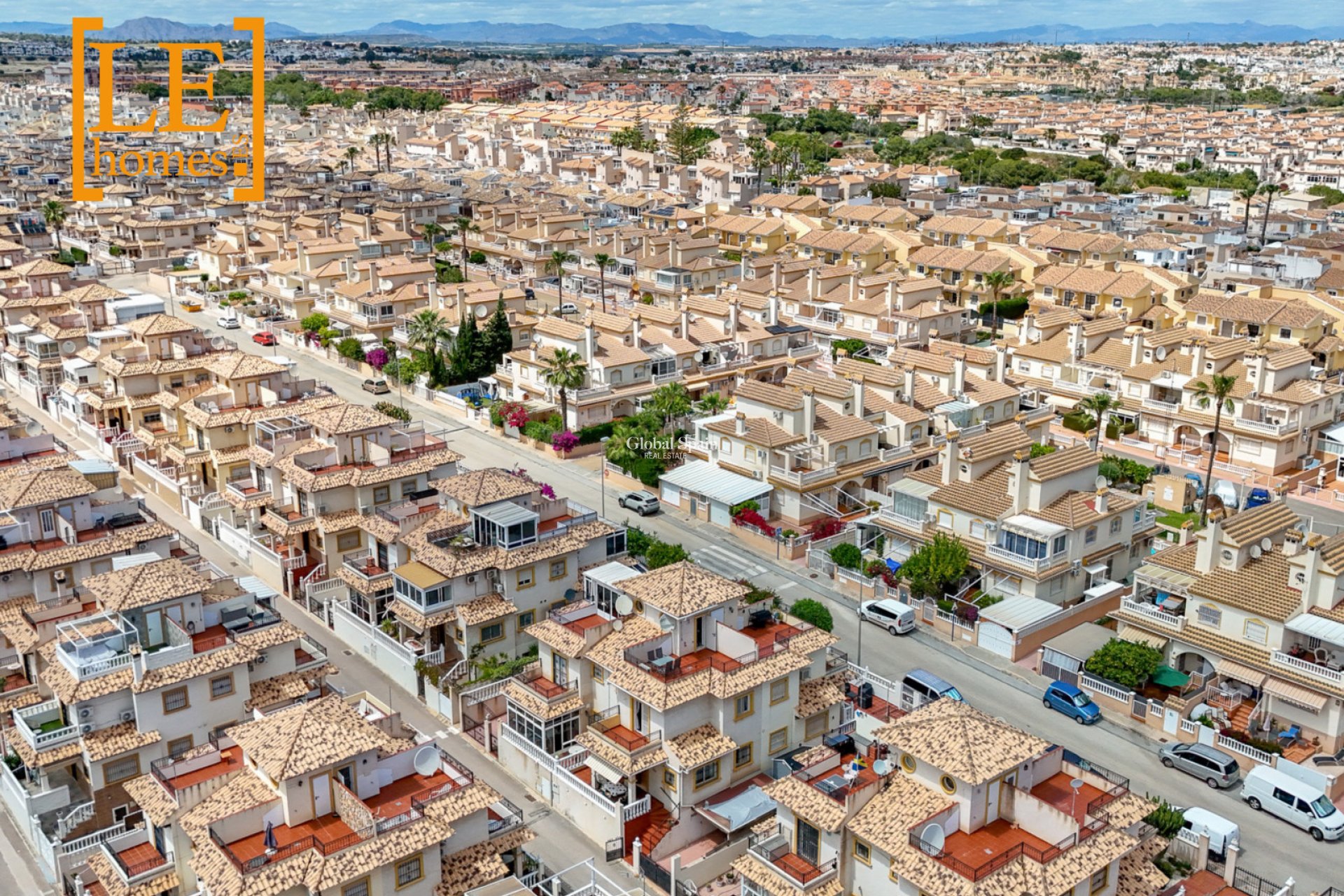 Wederverkoop - HUIS -
ORIHUELA COSTA - Costa Blanca