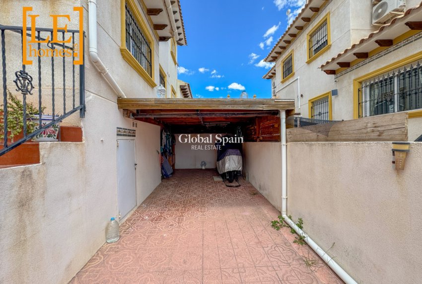 Wederverkoop - HUIS -
ORIHUELA COSTA - Costa Blanca