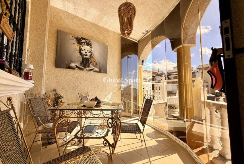 Wederverkoop - HUIS -
ORIHUELA COSTA - Costa Blanca