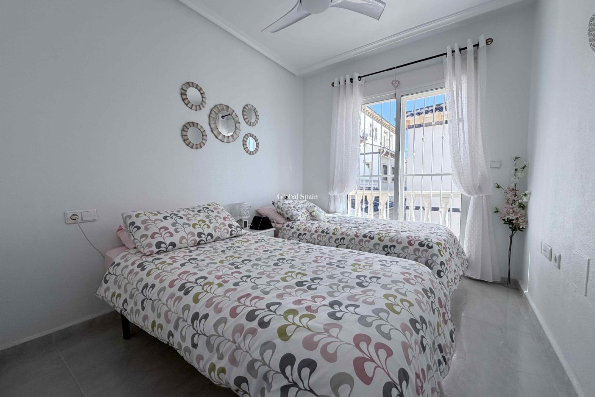 Wederverkoop - HUIS -
ORIHUELA COSTA - Costa Blanca