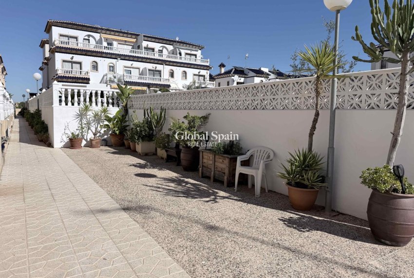 Wederverkoop - HUIS -
ORIHUELA COSTA - Costa Blanca