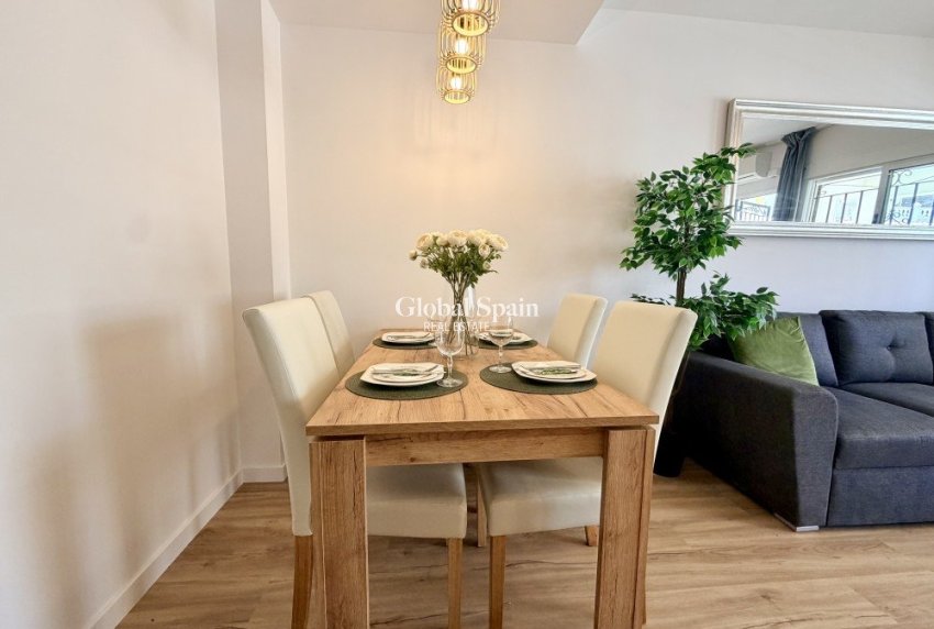 Wederverkoop - HUIS -
ORIHUELA COSTA - Costa Blanca