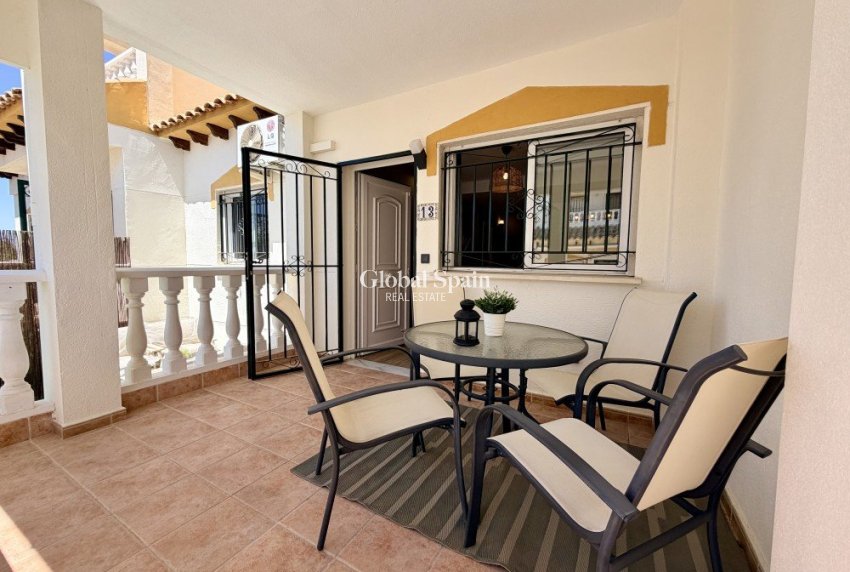 Wederverkoop - HUIS -
ORIHUELA COSTA - Costa Blanca