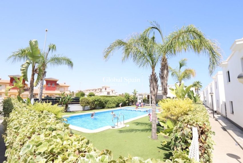 Wederverkoop - HUIS -
ORIHUELA COSTA - Costa Blanca