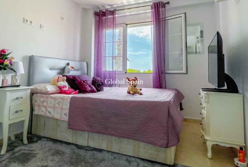 Wederverkoop - HUIS -
ORIHUELA COSTA - Costa Blanca