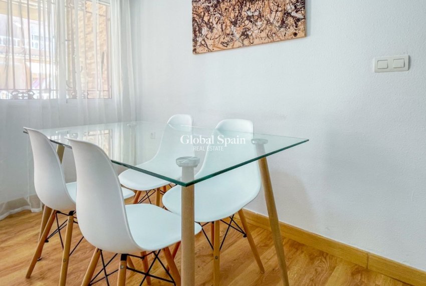 Wederverkoop - HUIS -
ORIHUELA COSTA - Costa Blanca