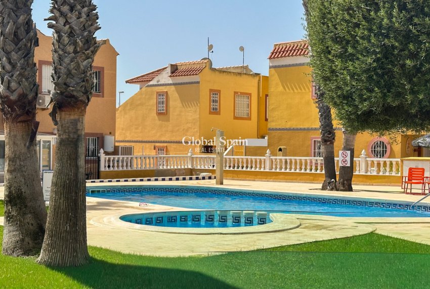 Wederverkoop - HUIS -
ORIHUELA COSTA - Costa Blanca