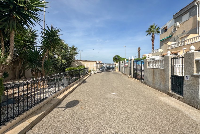 Wederverkoop - HUIS -
ORIHUELA COSTA - Costa Blanca