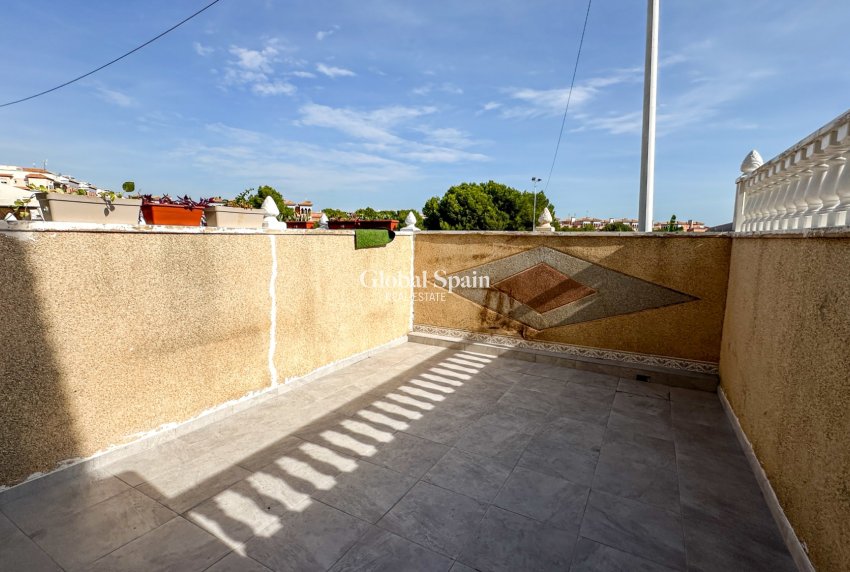 Wederverkoop - HUIS -
ORIHUELA COSTA - Costa Blanca