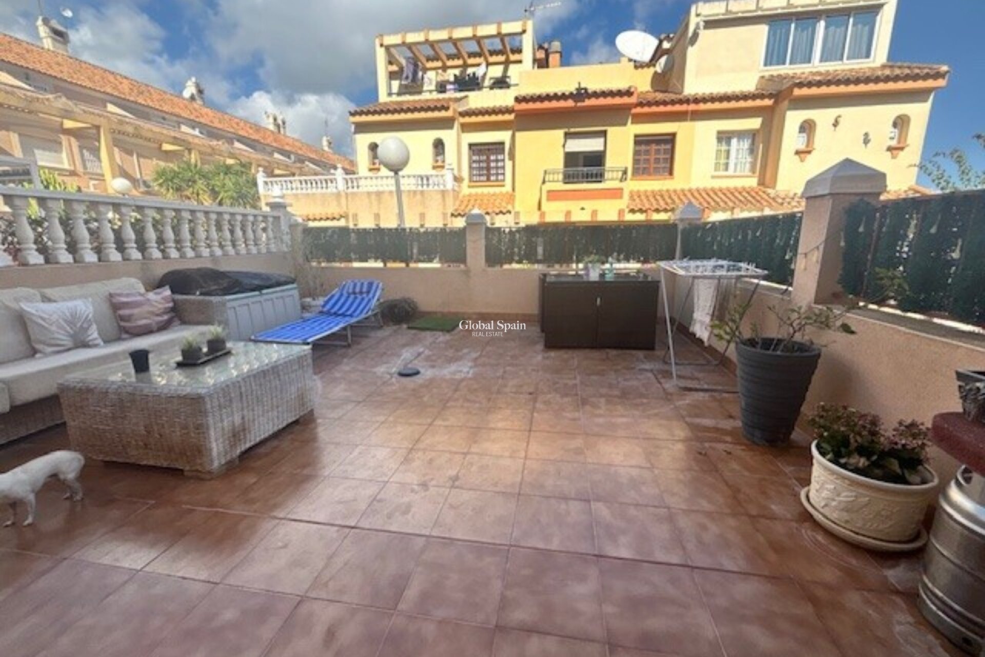 Wederverkoop - HUIS -
ORIHUELA COSTA - Inland