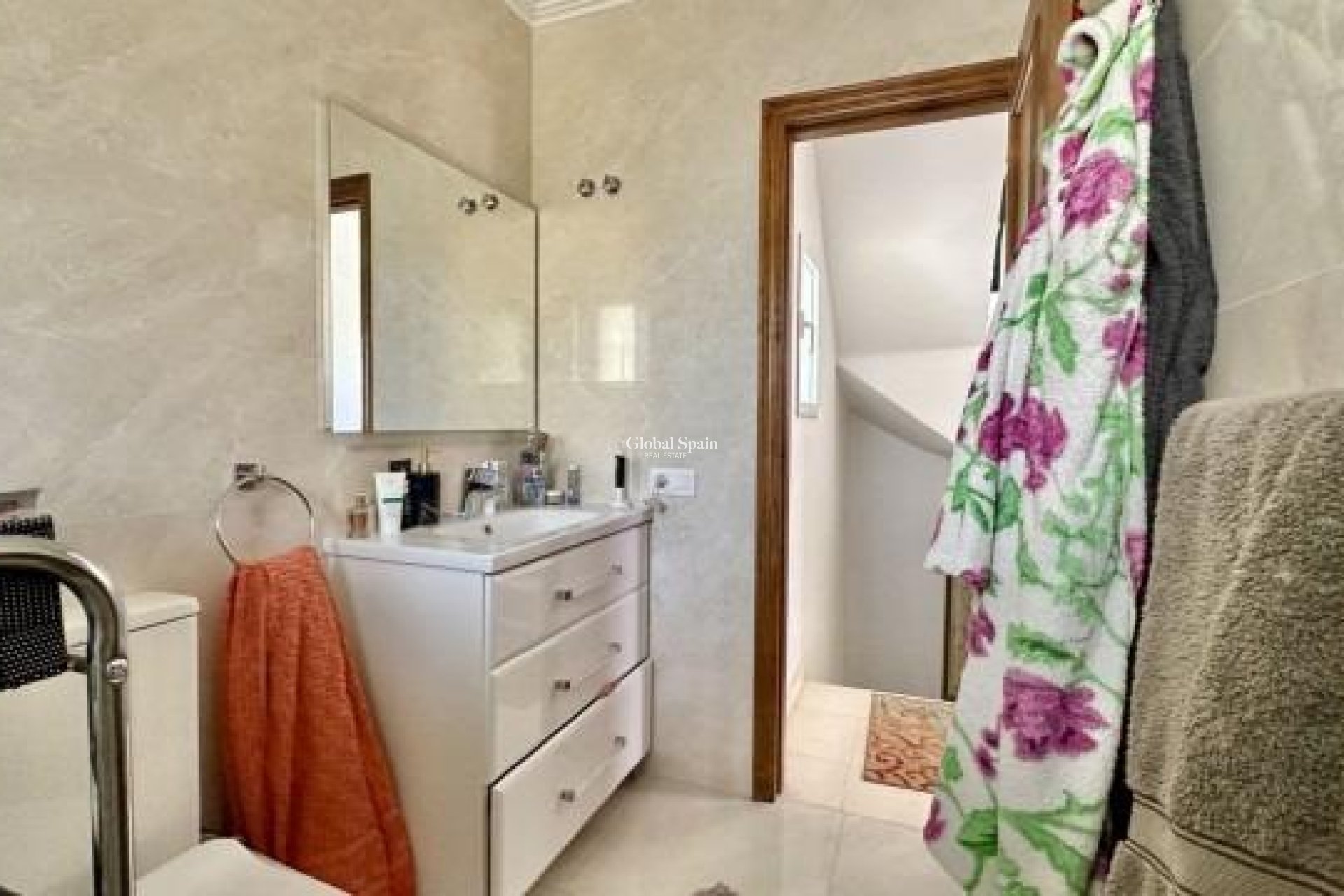 Wederverkoop - Huis -
ORIHUELA COSTA - La Florida