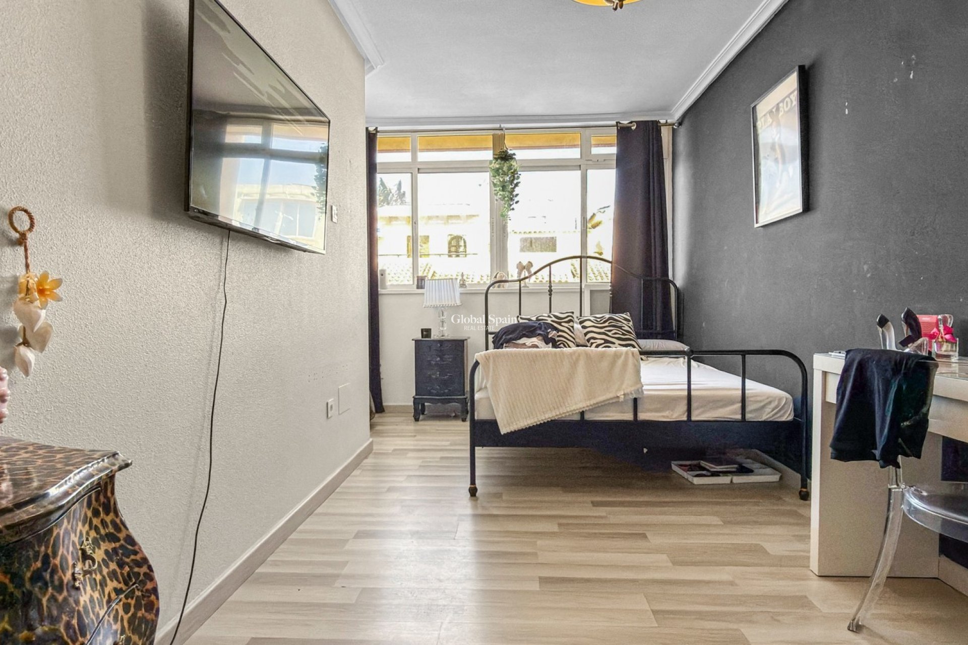 Wederverkoop - HUIS -
ORIHUELA COSTA - La Florida