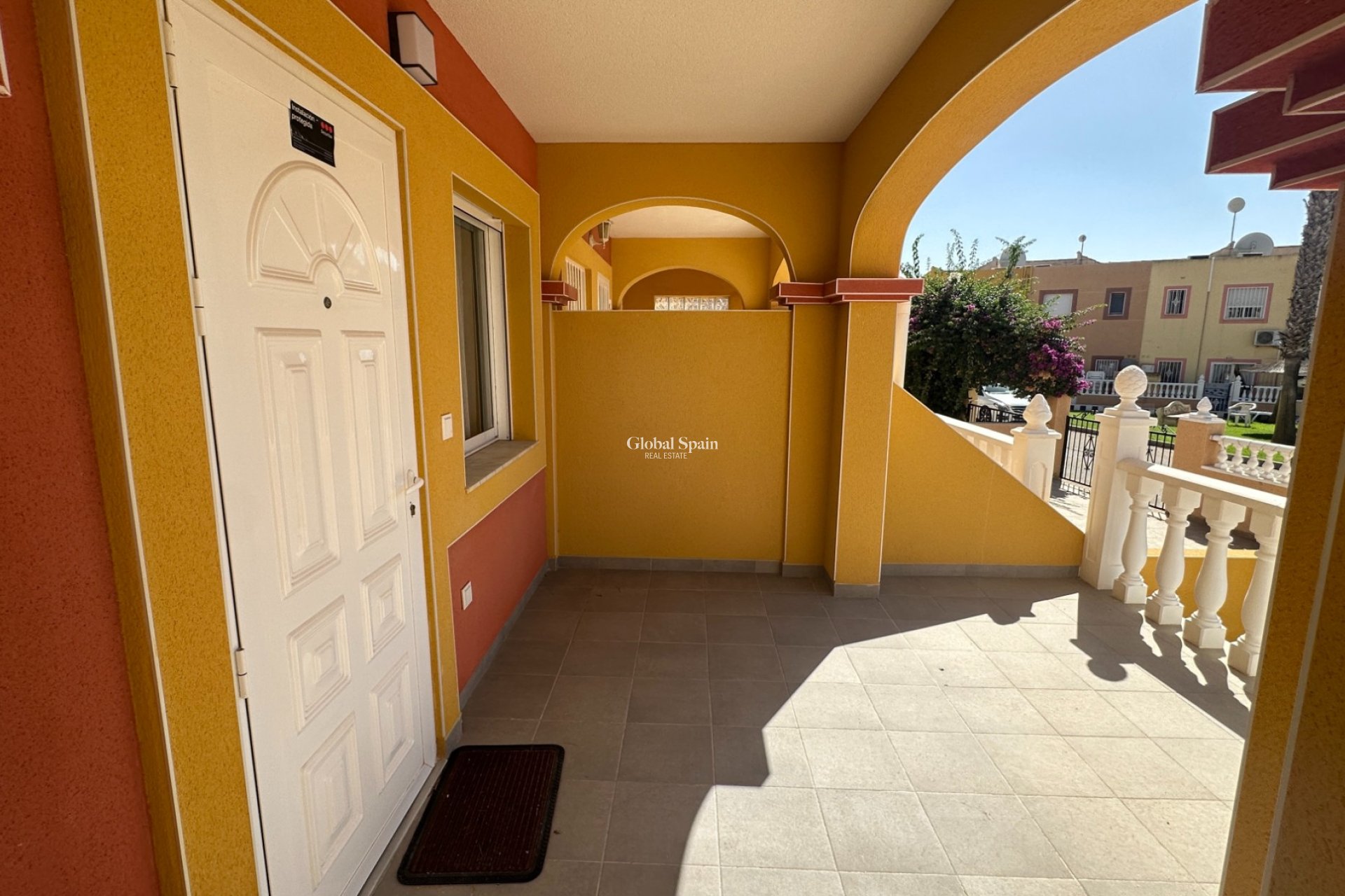 Wederverkoop - HUIS -
ORIHUELA COSTA - La Regia