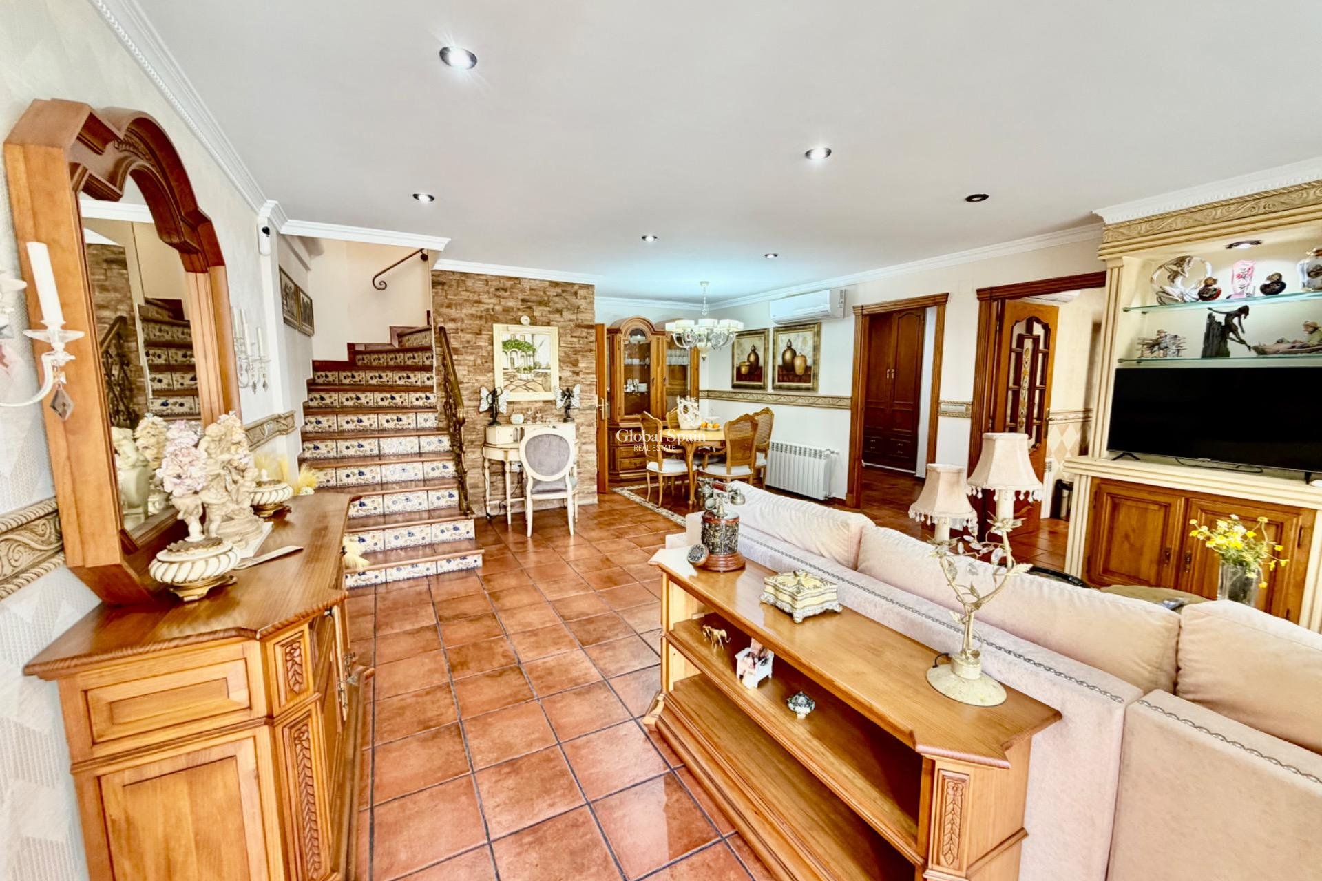 Wederverkoop - HUIS -
ORIHUELA COSTA - La Zenia