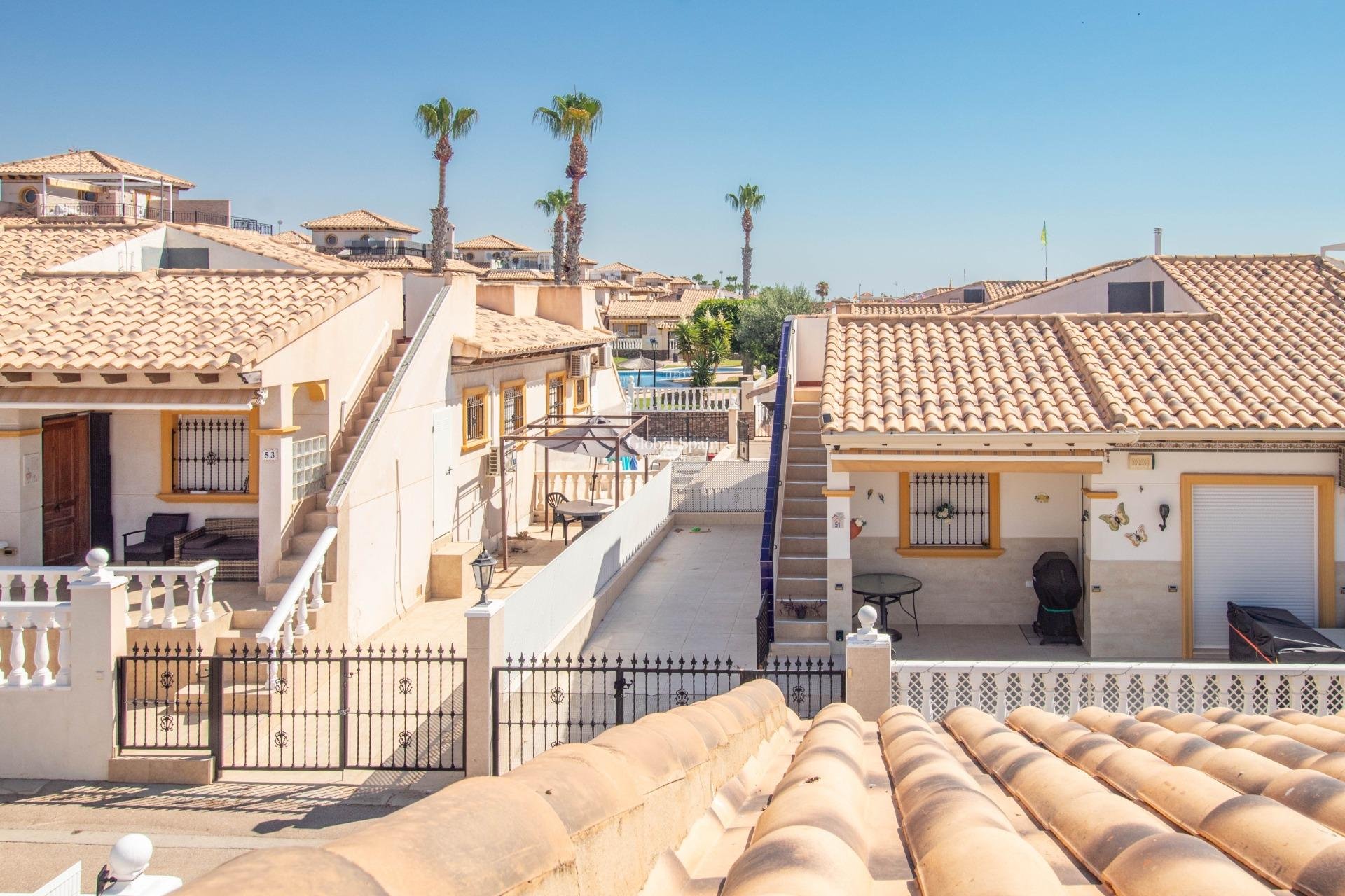 Wederverkoop - HUIS -
ORIHUELA COSTA - La Zenia
