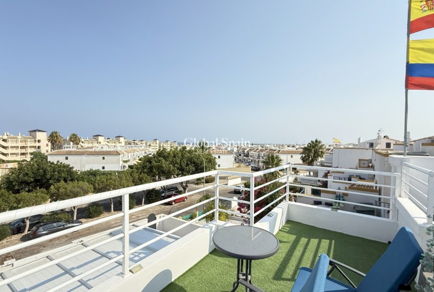 Wederverkoop - Huis -
ORIHUELA COSTA - La Zenia