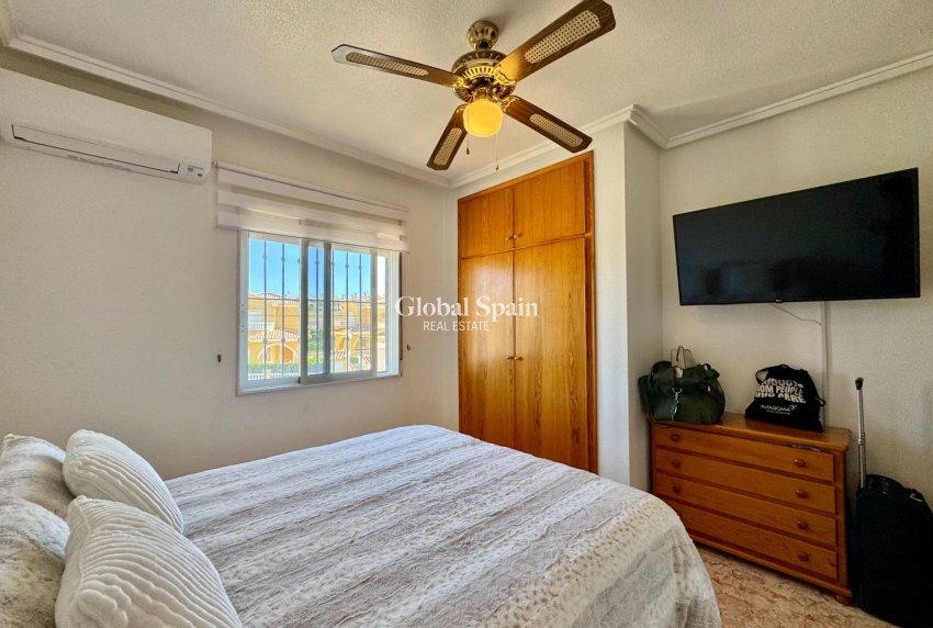 Wederverkoop - HUIS -
ORIHUELA COSTA - Las Filipinas