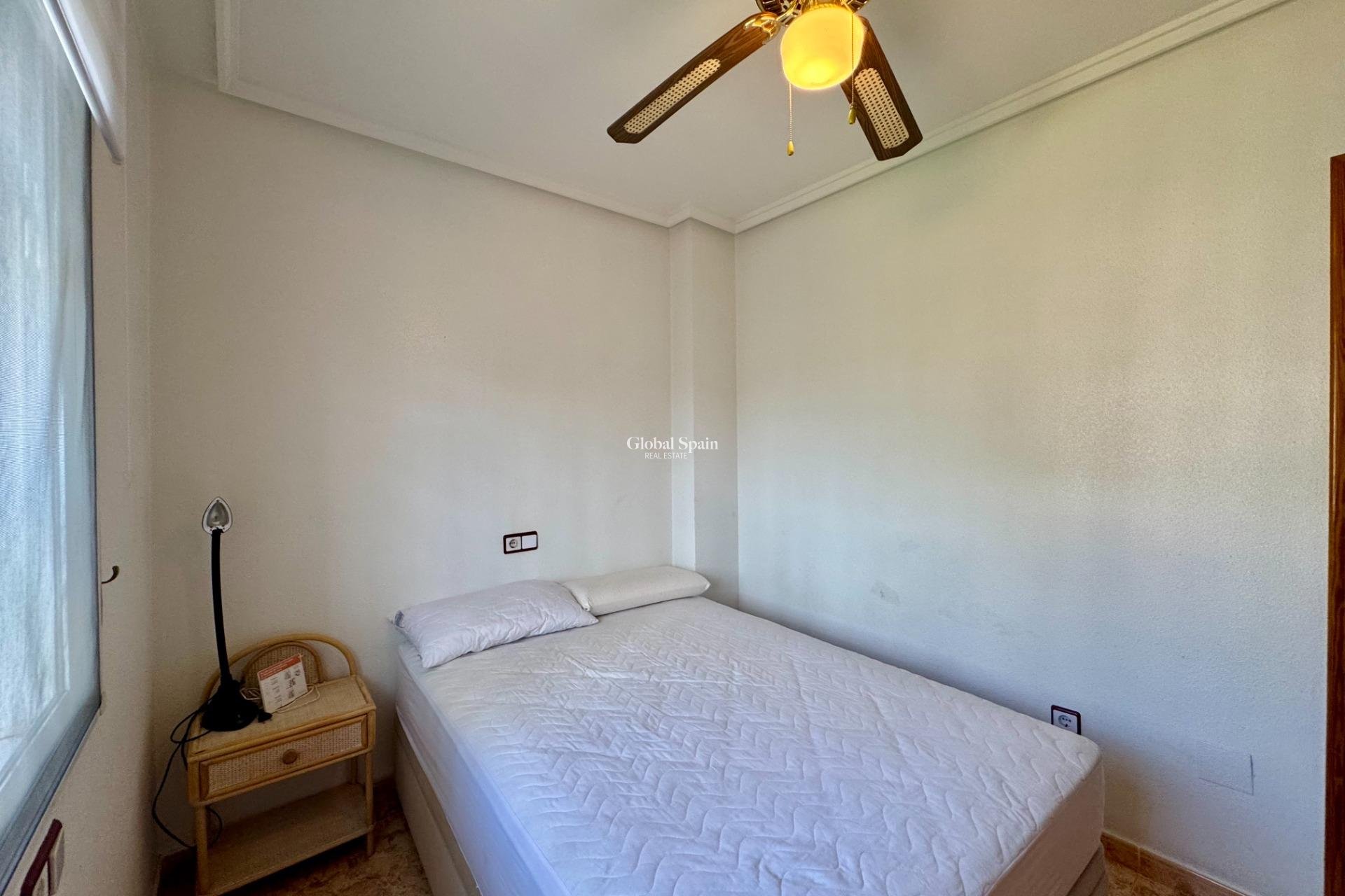 Wederverkoop - HUIS -
ORIHUELA COSTA - Las Filipinas