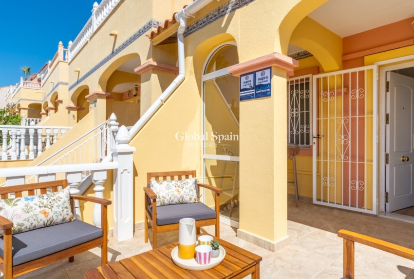 Wederverkoop - HUIS -
ORIHUELA COSTA - Las Filipinas