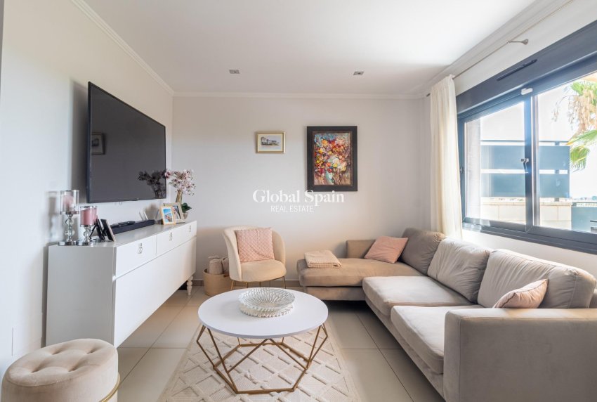 Wederverkoop - HUIS -
ORIHUELA COSTA - Lomas de Cabo Roig