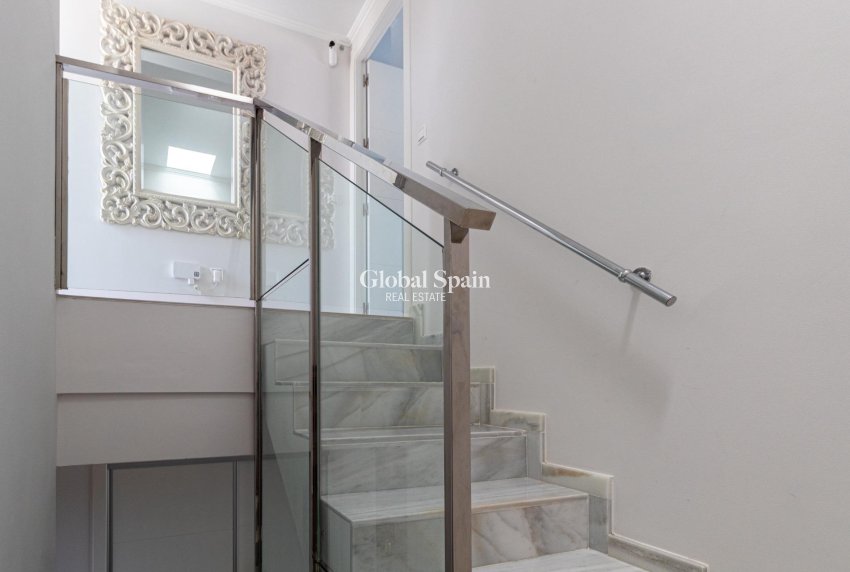Wederverkoop - HUIS -
ORIHUELA COSTA - Lomas de Cabo Roig