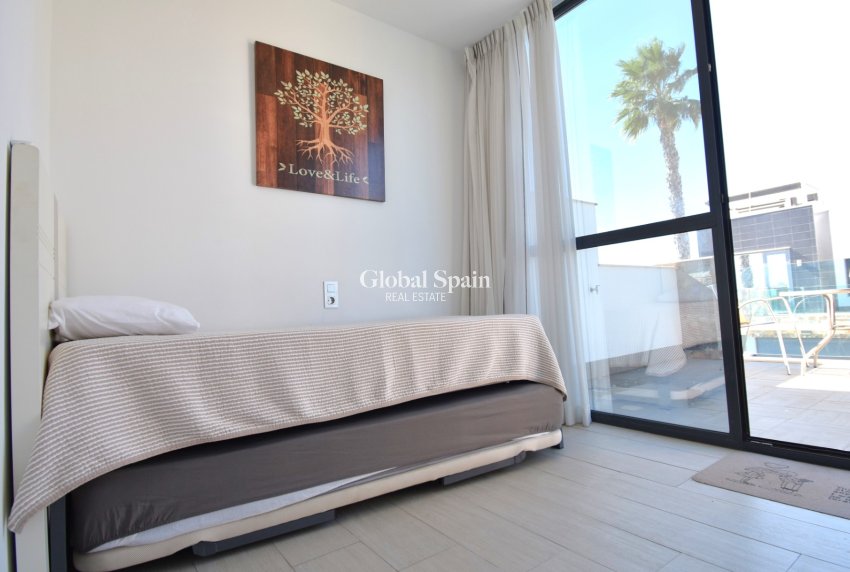 Wederverkoop - HUIS -
ORIHUELA COSTA - Lomas de Cabo Roig