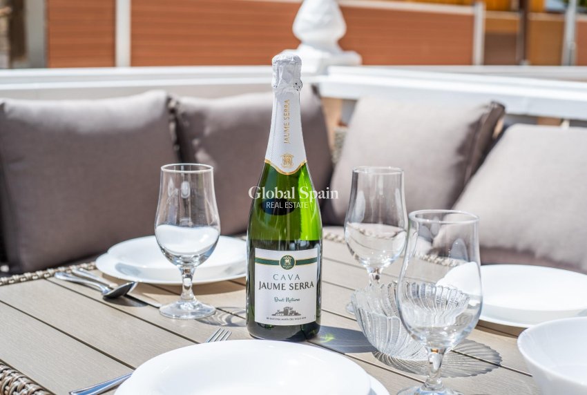 Wederverkoop - HUIS -
ORIHUELA COSTA - Los Almendros-la Florida