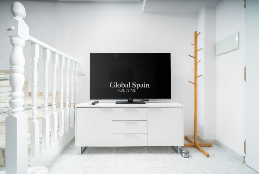 Wederverkoop - HUIS -
ORIHUELA COSTA - Los Almendros - La Florida