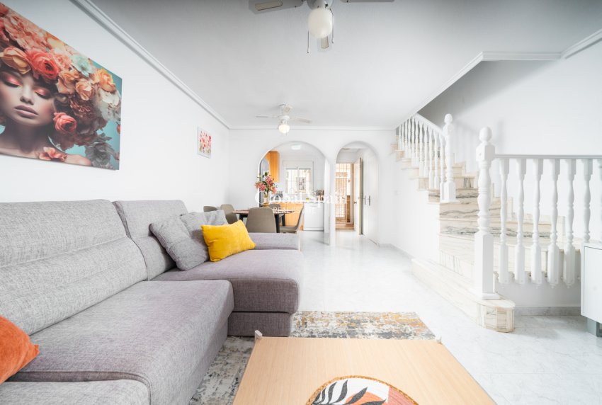 Wederverkoop - HUIS -
ORIHUELA COSTA - Los Almendros - La Florida