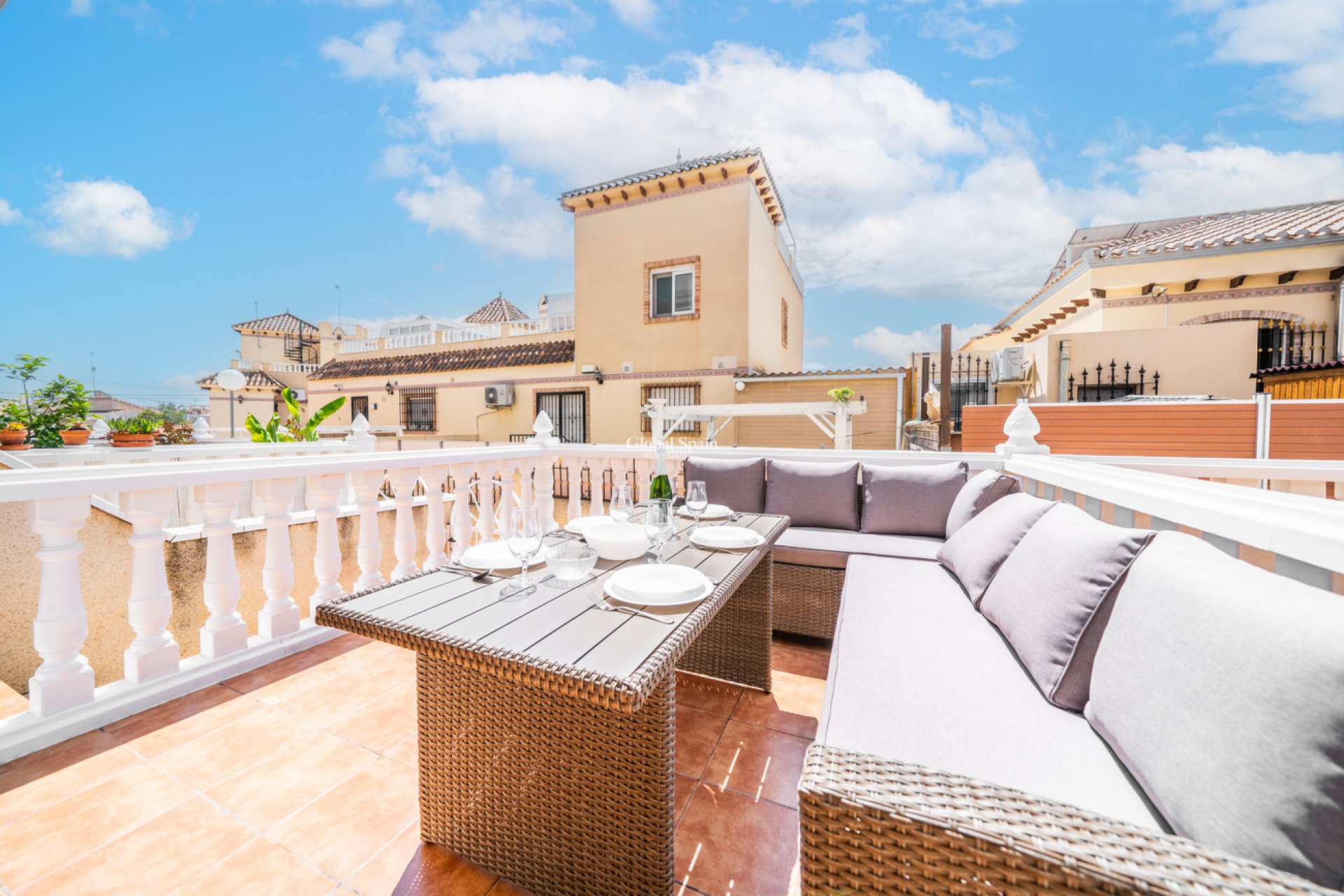 Wederverkoop - HUIS -
ORIHUELA COSTA - Los Almendros - La Florida