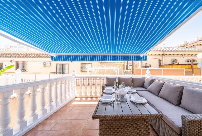 Wederverkoop - HUIS -
ORIHUELA COSTA - Los Almendros-la Florida