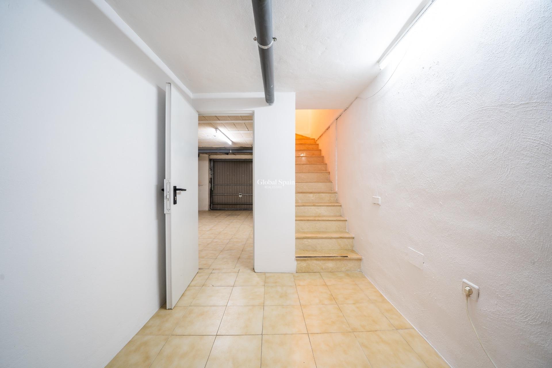 Wederverkoop - HUIS -
ORIHUELA COSTA - Los Almendros-la Florida