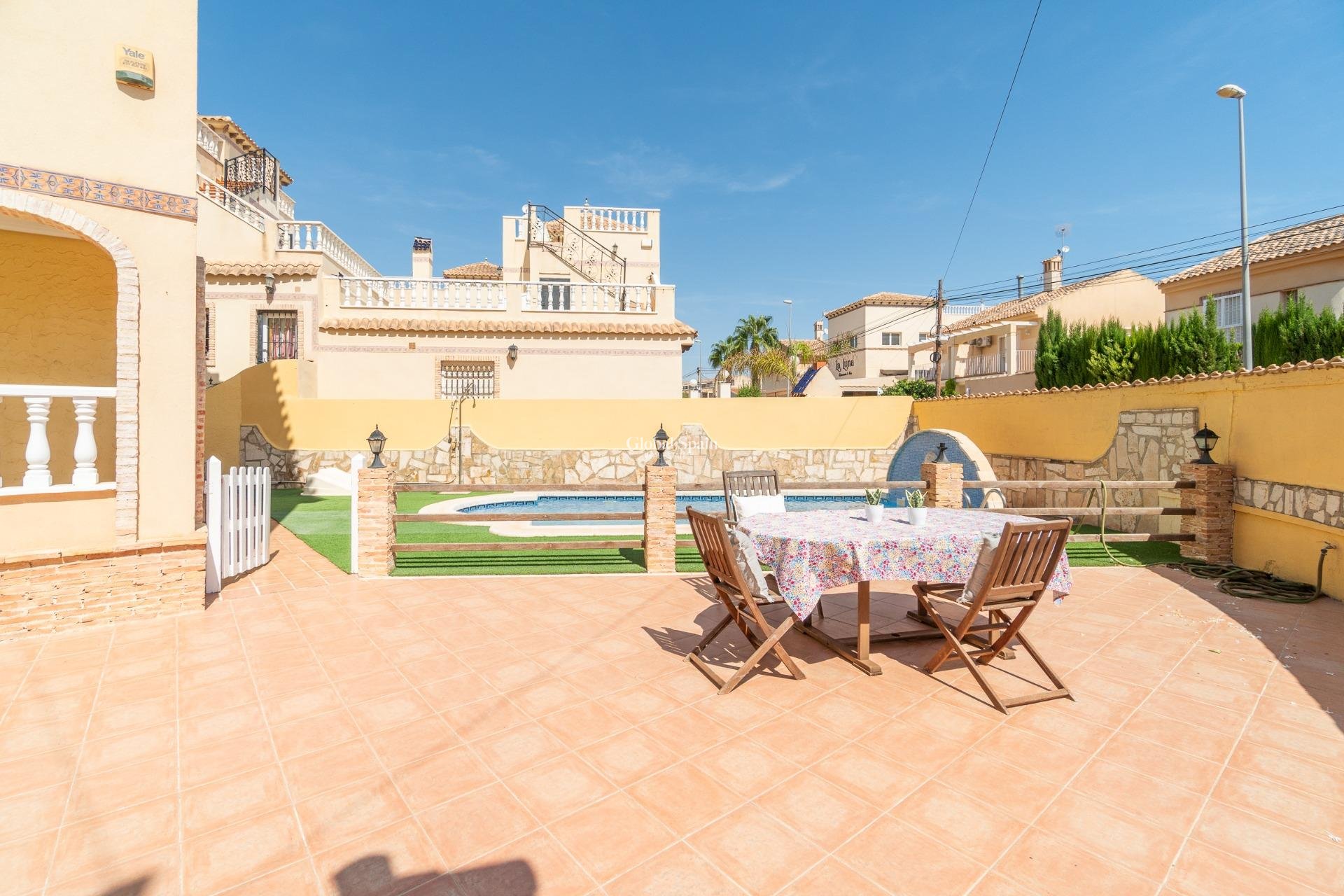 Wederverkoop - HUIS -
ORIHUELA COSTA - Los Almendros-la Florida