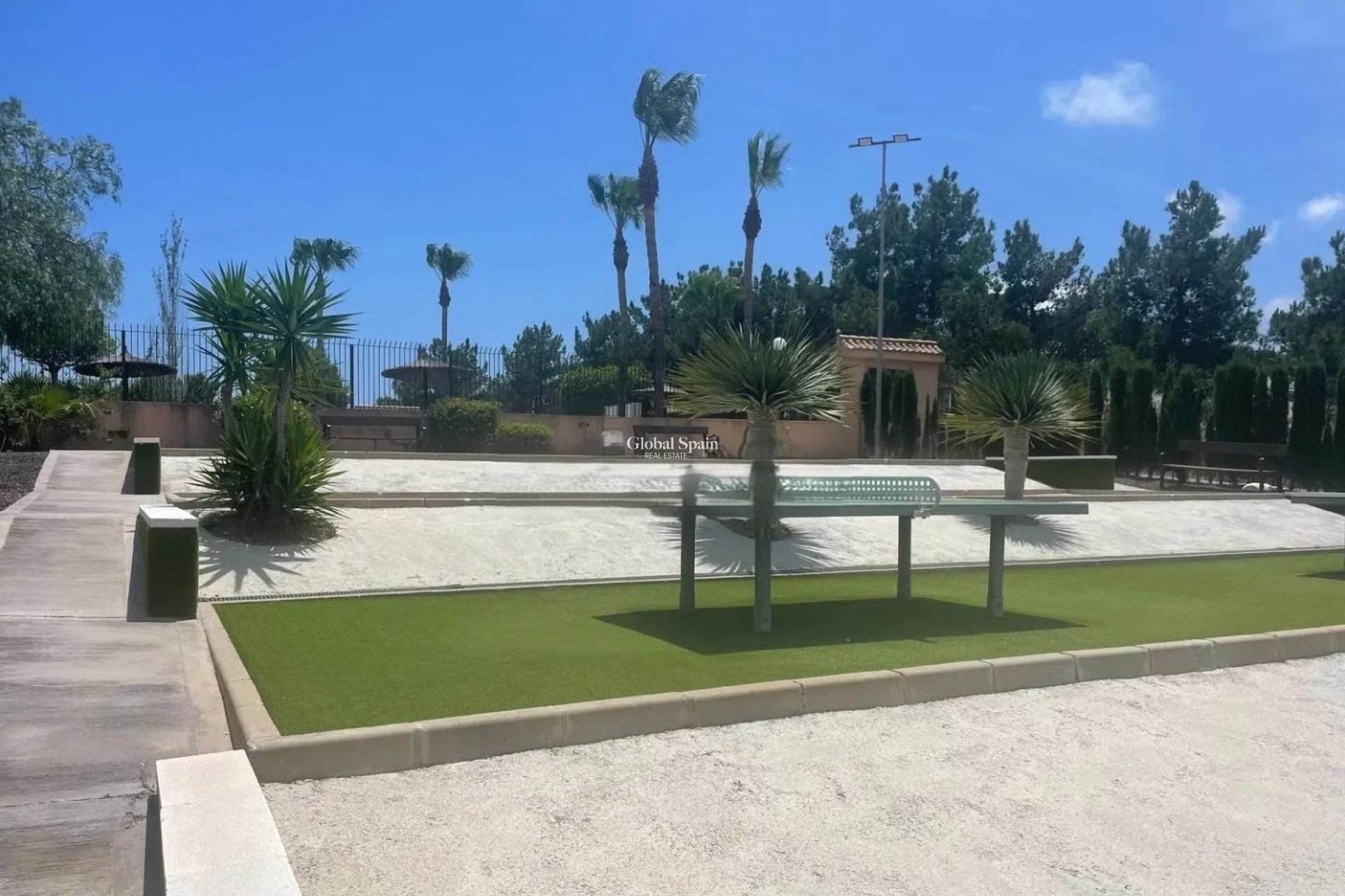 Wederverkoop - HUIS -
ORIHUELA COSTA - Los Almendros-la Florida