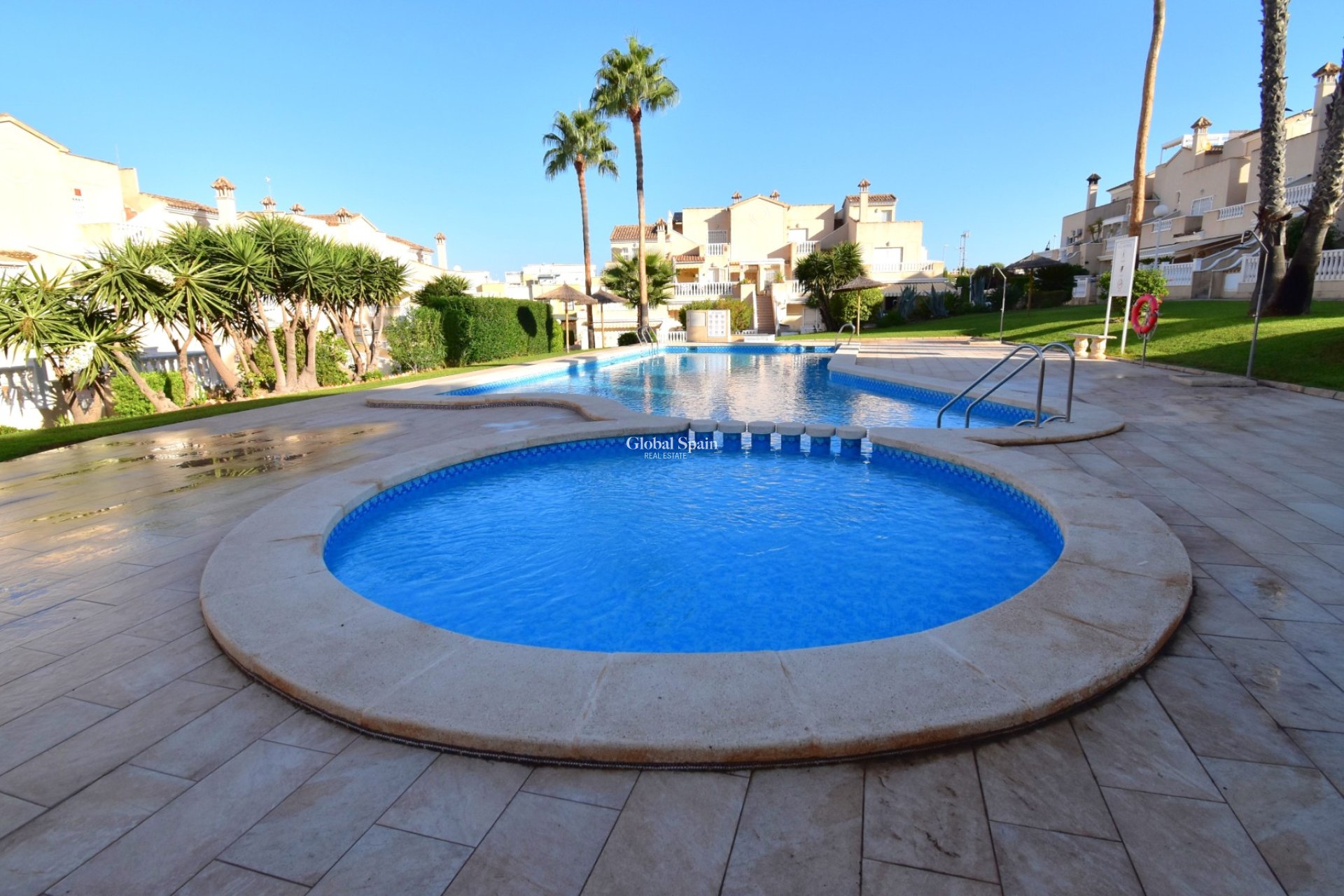 Wederverkoop - HUIS -
Orihuela Costa - Los Altos