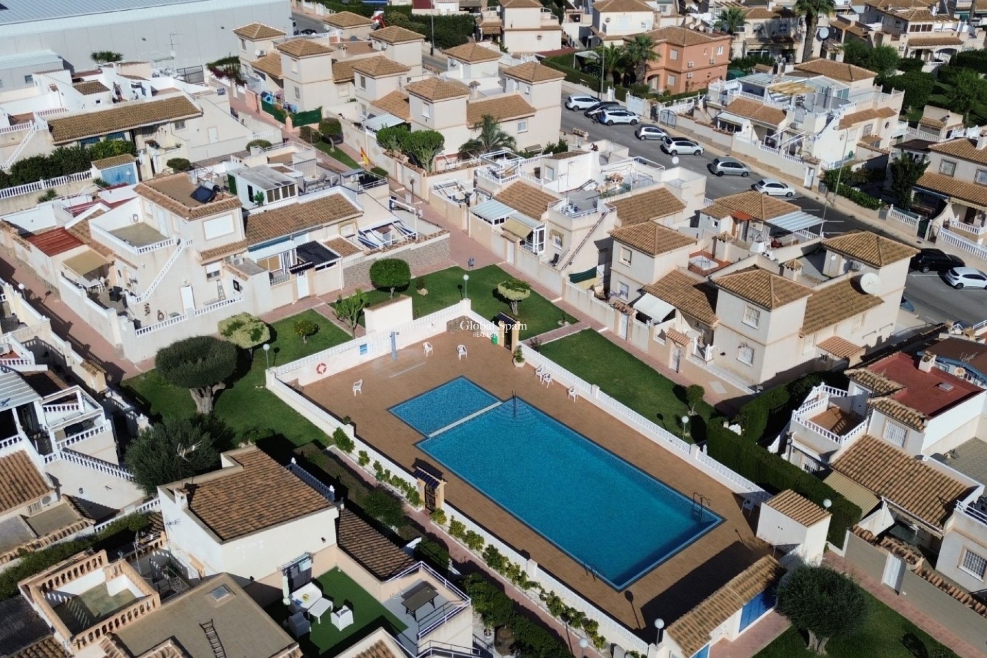 Wederverkoop - HUIS -
ORIHUELA COSTA - LOS BALCONES - LOS ALTOS