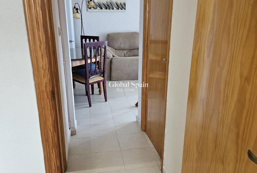 Wederverkoop - HUIS -
ORIHUELA COSTA - LOS BALCONES - LOS ALTOS