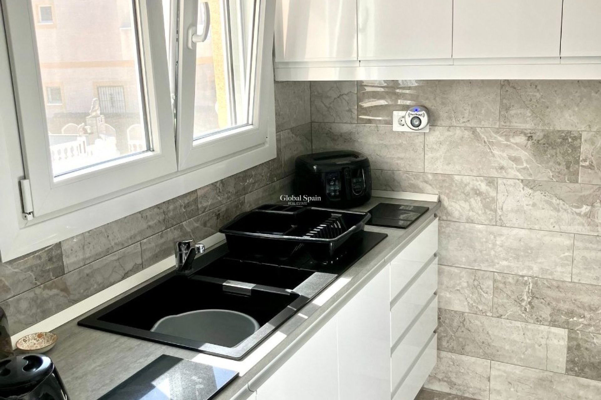 Wederverkoop - HUIS -
ORIHUELA COSTA - LOS BALCONES - LOS ALTOS