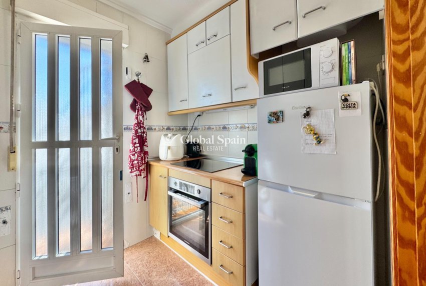 Wederverkoop - HUIS -
ORIHUELA COSTA - LOS BALCONES - LOS ALTOS