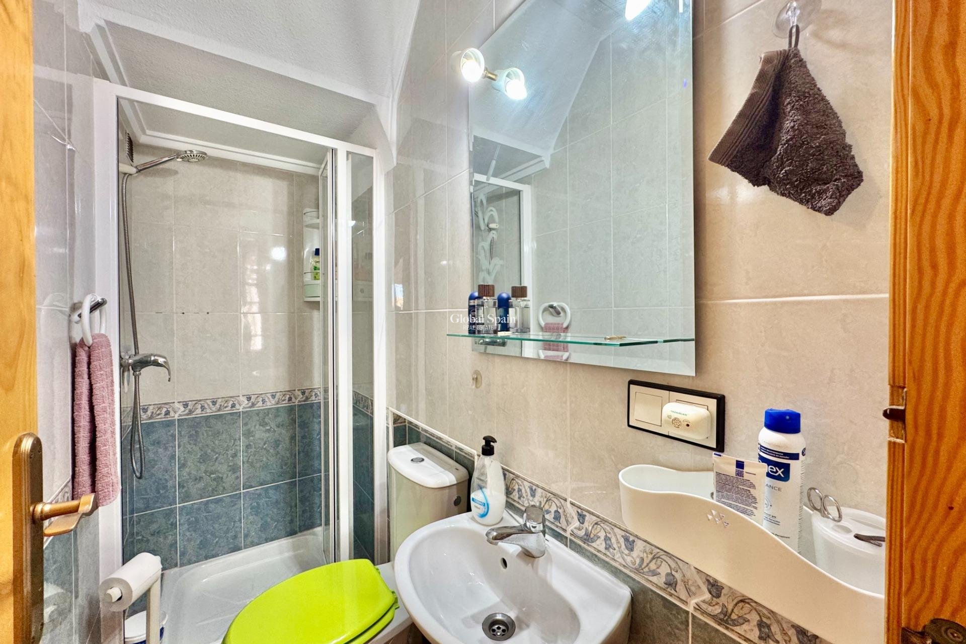 Wederverkoop - HUIS -
ORIHUELA COSTA - LOS BALCONES - LOS ALTOS