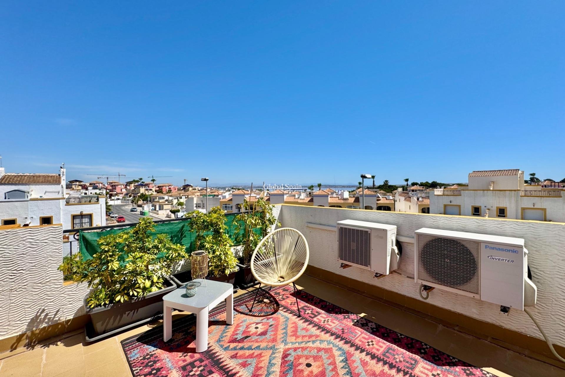 Wederverkoop - HUIS -
ORIHUELA COSTA - LOS BALCONES - LOS ALTOS